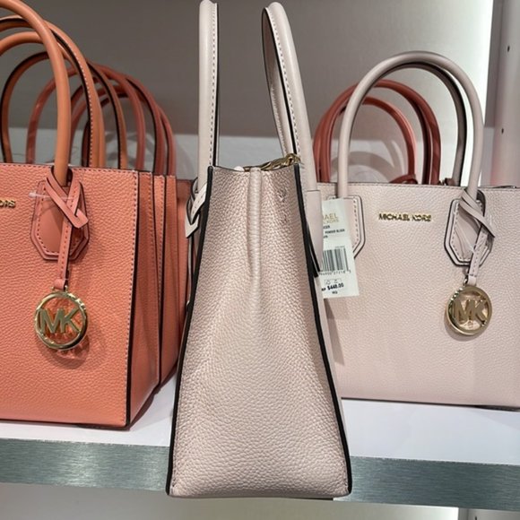 Michael Kors Mercer Medium Leather Messenger Powder Blush - Picture 7 of 16